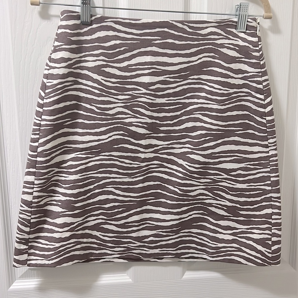 LOFT Zebra Taupe/Ivory Mini Shift Skirt - Size 2